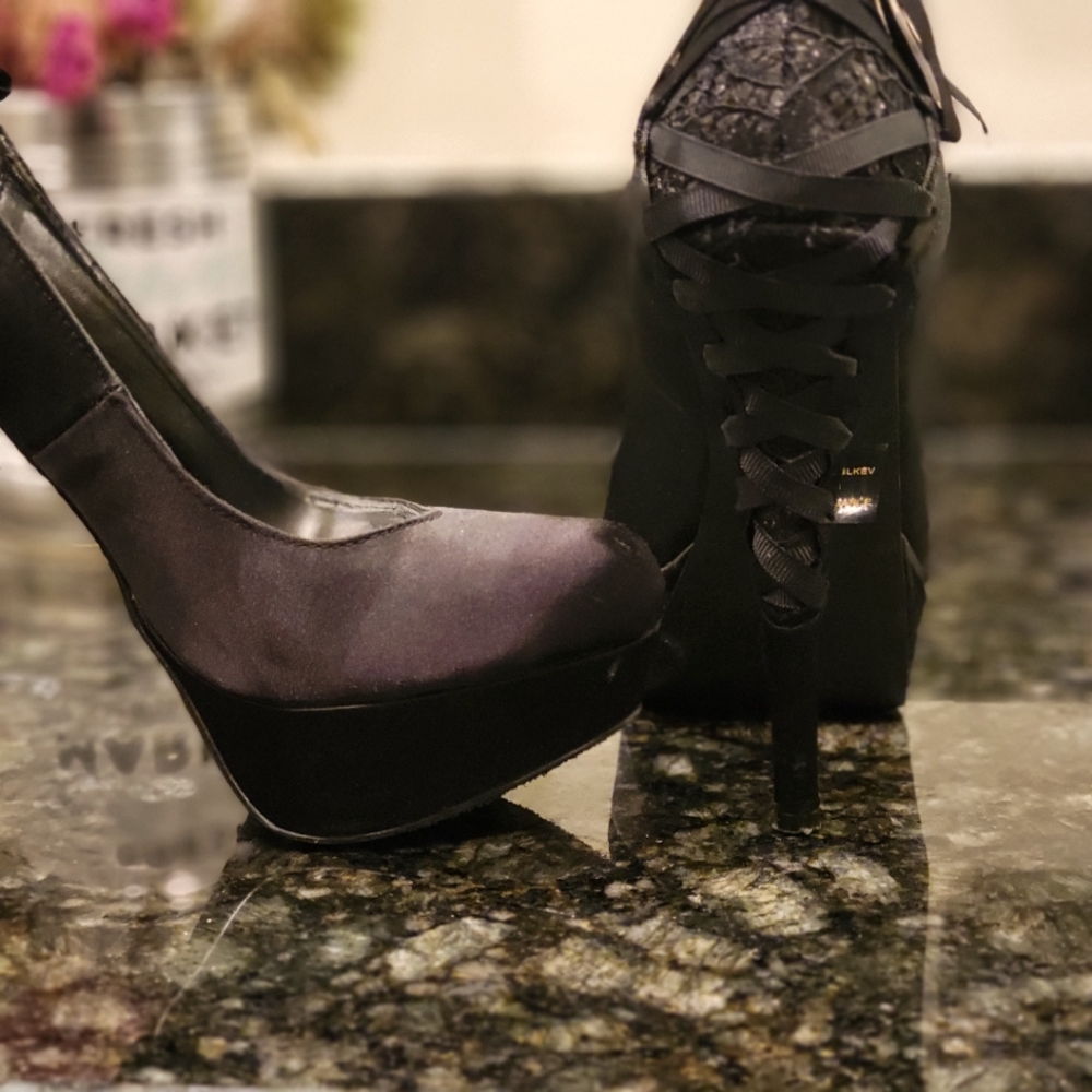 Black Bakers Elegance Platform Stiletto Heels size 6.5